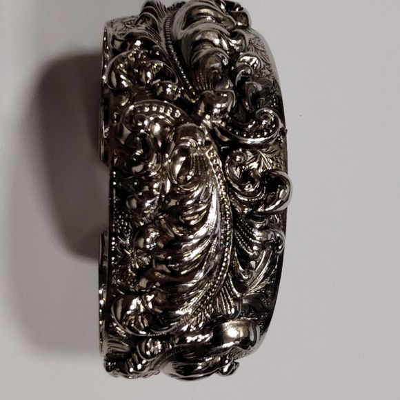 Vintage Silver tone Art Nouveau Wide Ornate Cuff Bracelet Rare Find - Picture 5 of 11